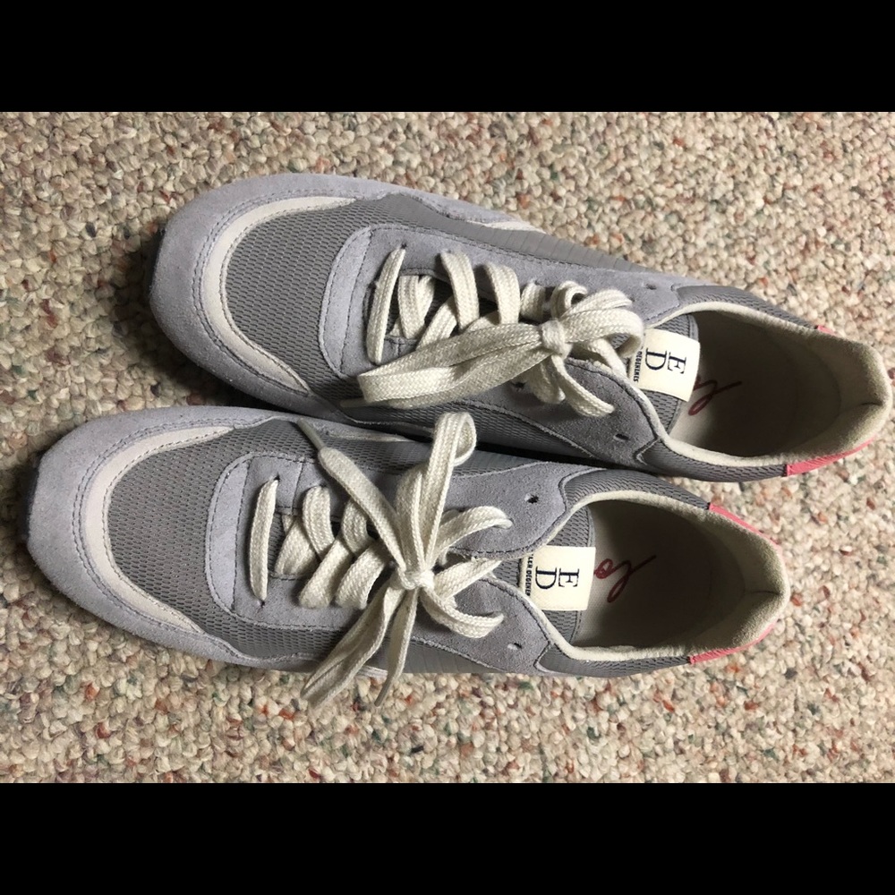 Ellen Degeneres Love sneakers